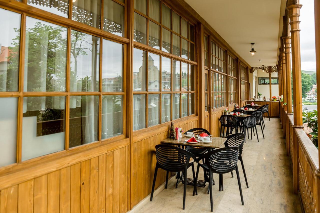Rasta Maidan Hotel Tbilisi ภายนอก รูปภาพ